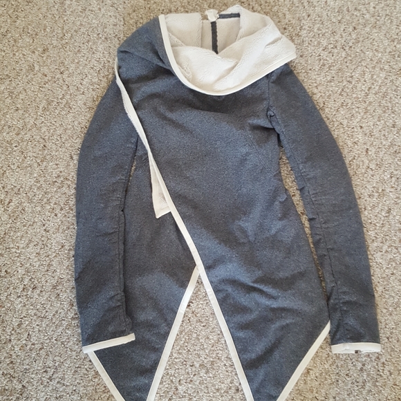 Lululemon wrap sweater - Picture 2 of 9